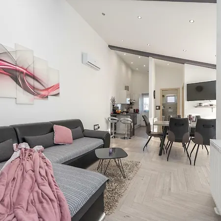 Apartamento Luky Zadar